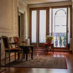 Hidden Gem In Venedig
